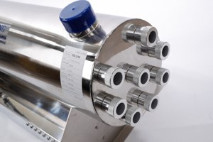 紫外線殺菌器-100GPM